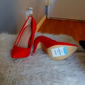 Nordstrom rack 5.5 patent leather red heels
